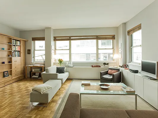 Sold by Sotheby's International Realty | media 4