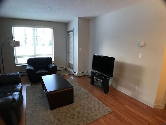 3rd image of 136 Sandpiper Rd #115
