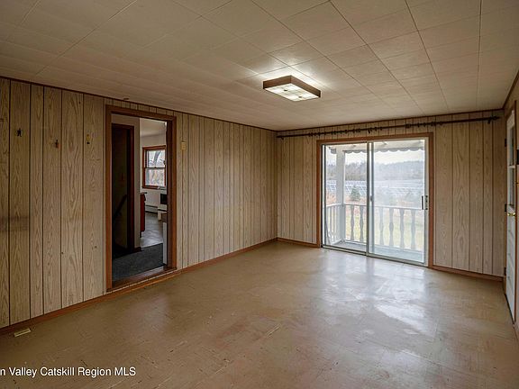 4th image of 211 Stottville Road