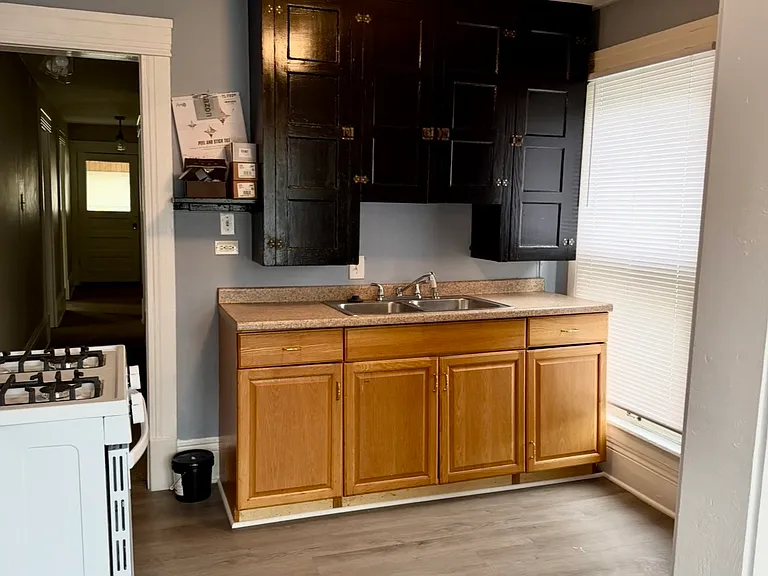 276 Merriman Rd #2 — Photo 3