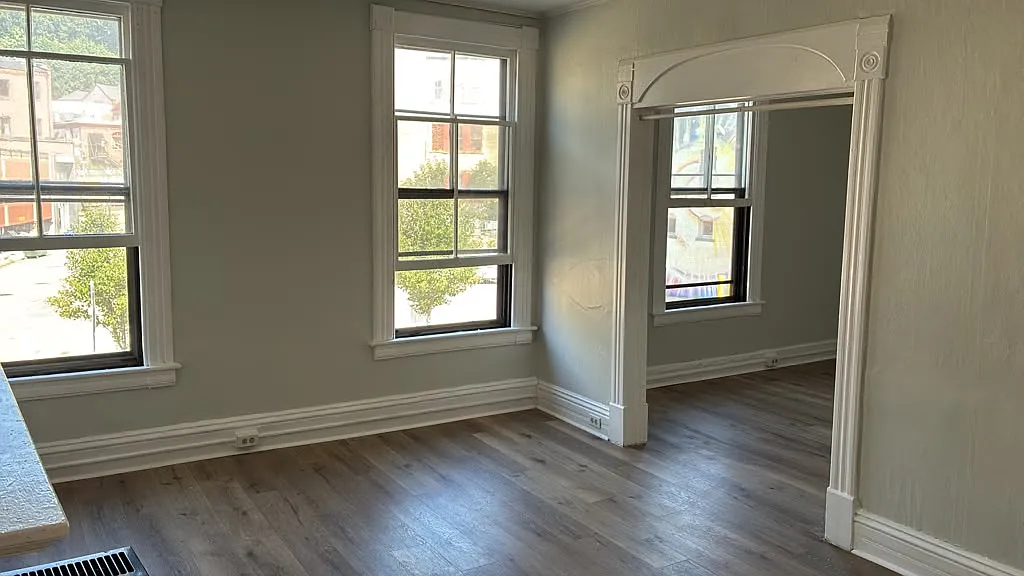 1 bed, $1,200 — Photo 1