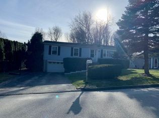 25 Carter Rd, Worcester, MA 01609