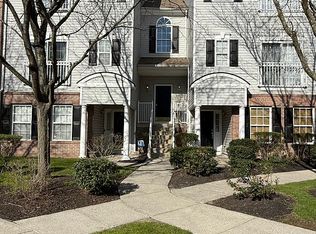 330 Lisa Way #330, Cinnaminson, NJ 08077