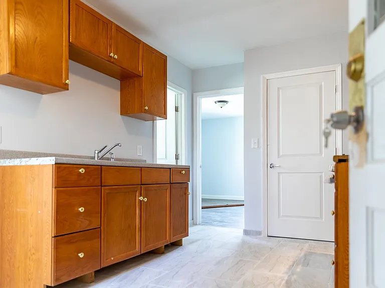 102 Thomas St #104 — Photo 4