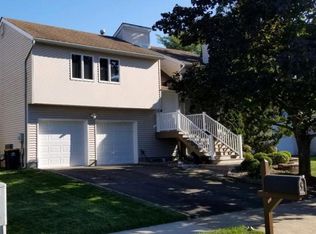 9 Longfield Dr, Hillsborough, NJ