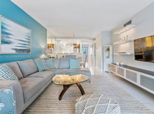 450 Paradise Isle Blvd APT 204, Hallandale, FL 33009