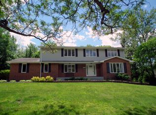 23100 Shelburne Rd, Shaker Heights, OH 44122