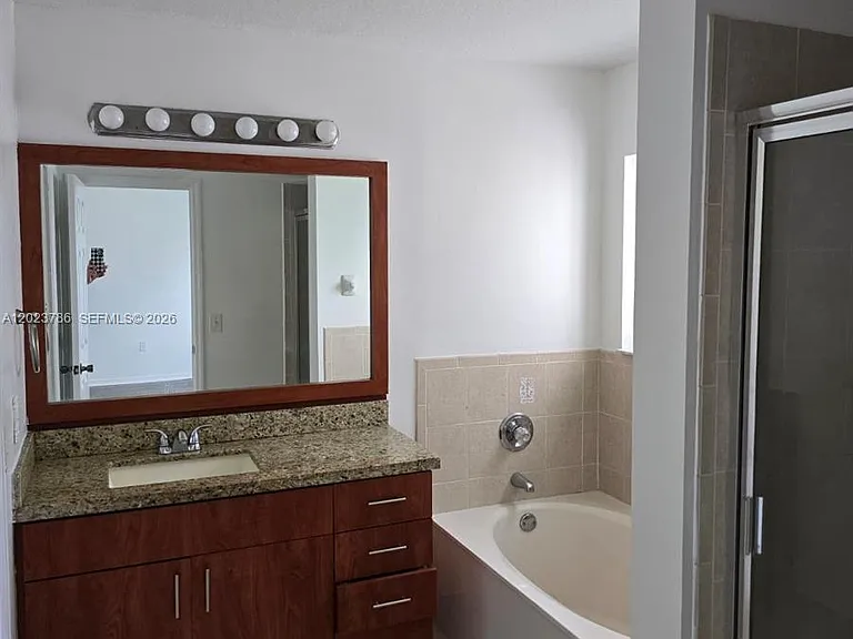 13658 SW 142nd Ter — Photo 37