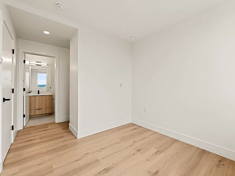 20769 Fraser Hwy #633 — Photo 17