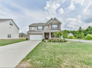 6004 Castlecove Rd, Charlotte, NC 28278