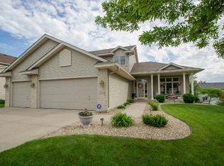 2330 Thrush St, Shakopee, MN 55379