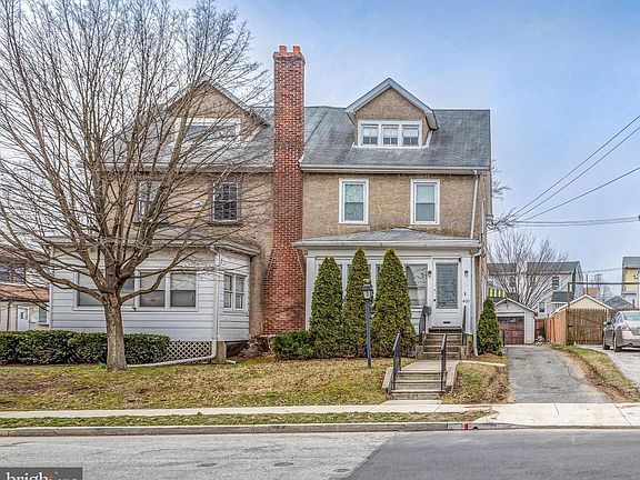 2nd image of 402 W Ashland Ave