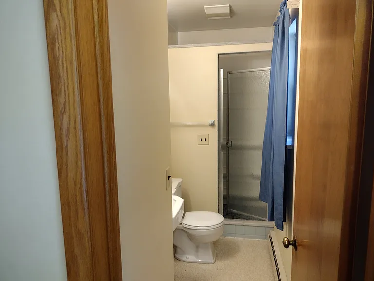 824 Arbor St — Photo 10