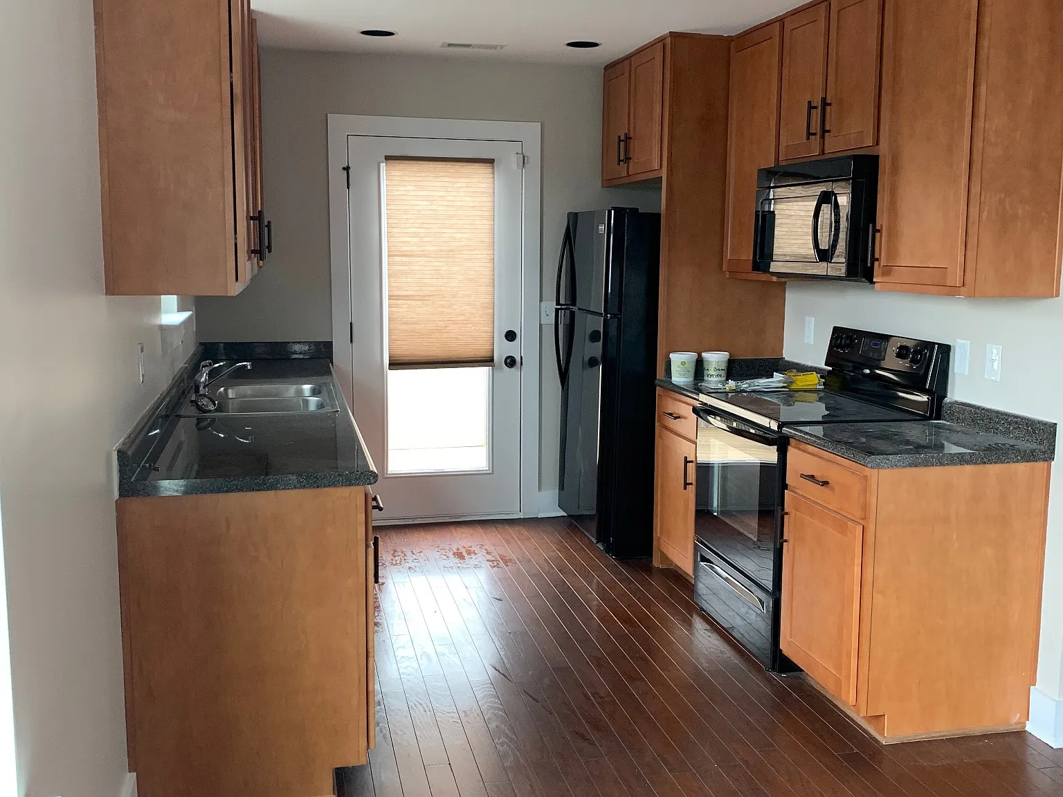 3 bed, 1515 sqft, $2,195 — Photo 4
