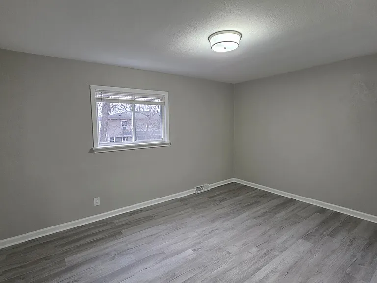33507 Berville Ct — Photo 20