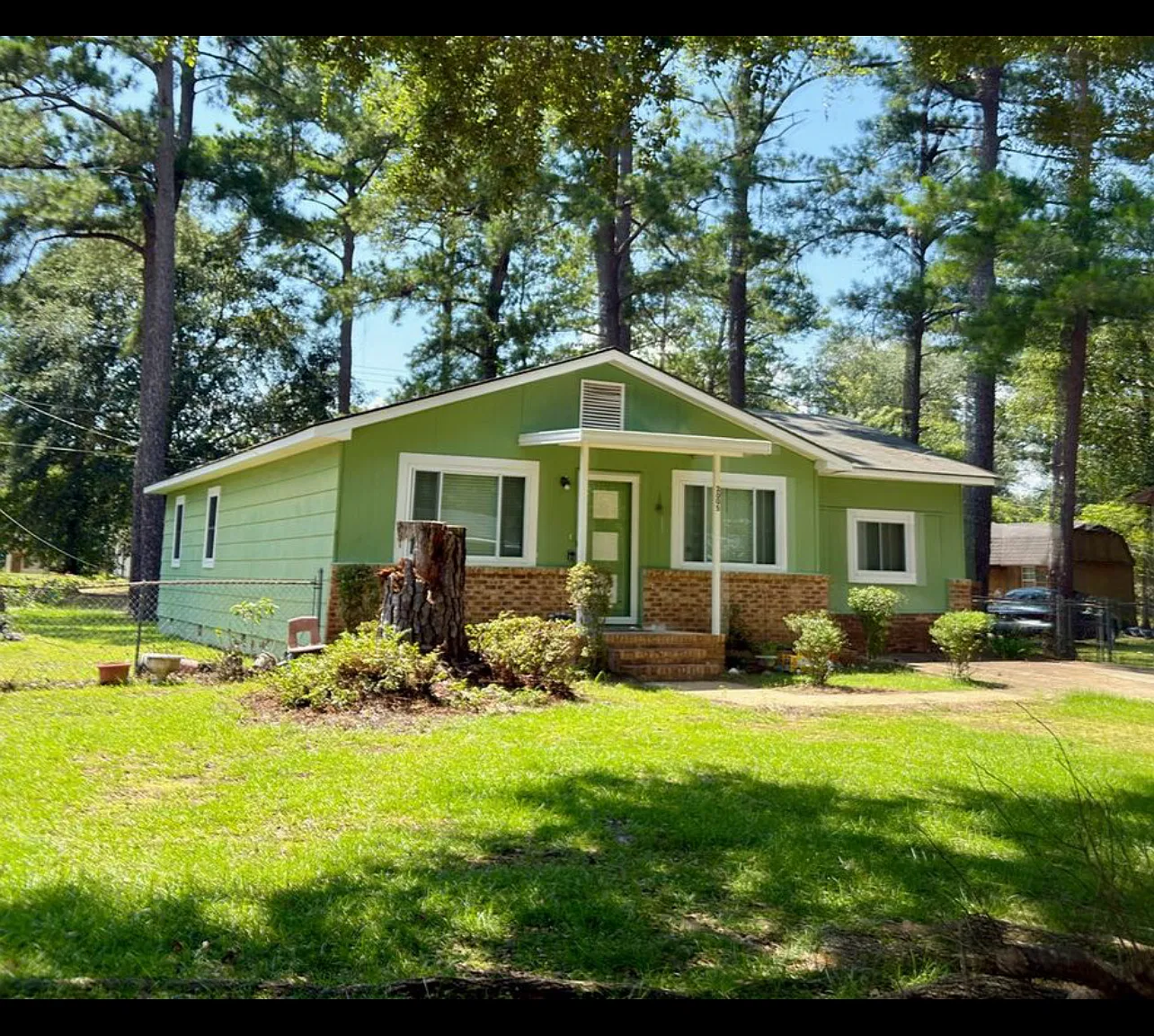 3 bed, 1320 sqft, $1,200 — Photo 2