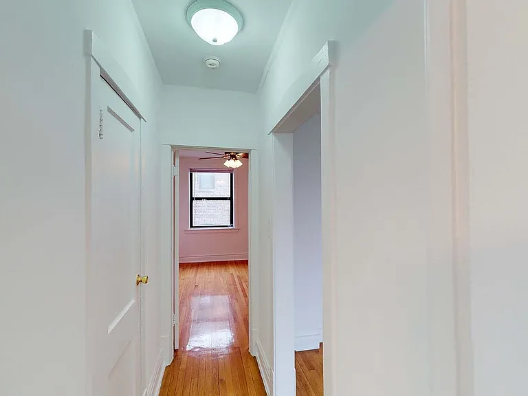 Ellis Court — Photo 50