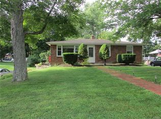 8 Dennis Rd, Newburgh, NY 12550