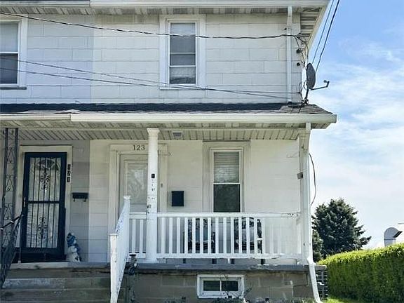 2nd image of 123 Spring St