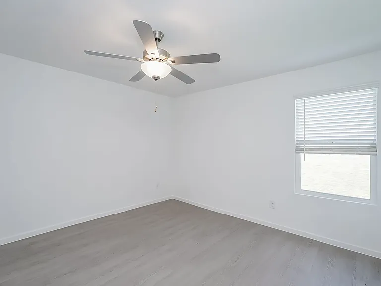 2736 River Knoll Ln — Photo 17