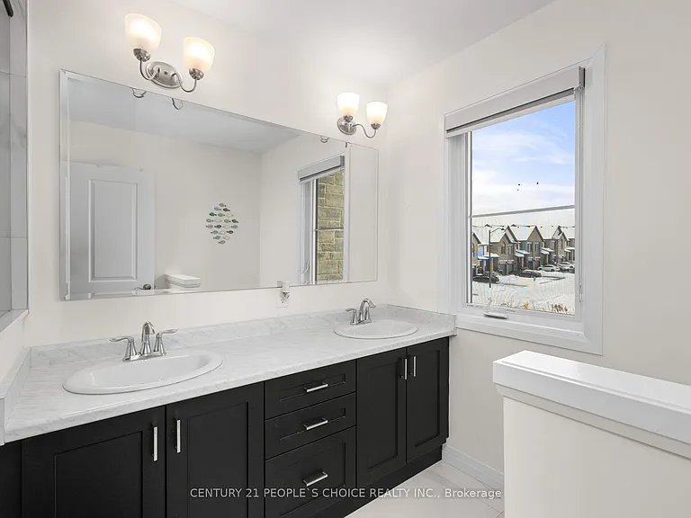 9 Queensbrook Cres — Photo 23