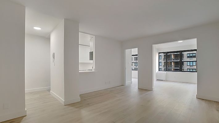 1st image of 120 E 34th St APT 14G