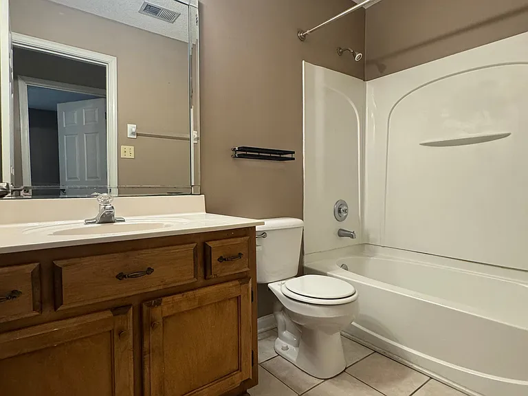 9931 Devon Ridge Dr — Photo 10