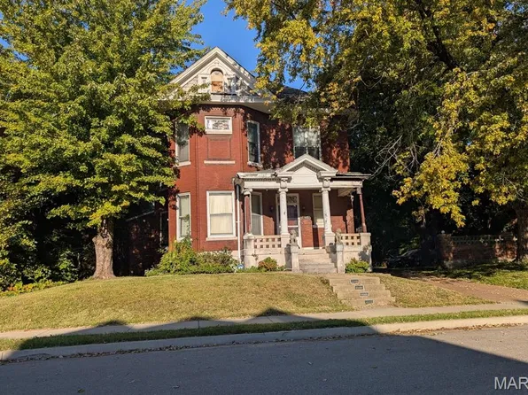 605 Washington Pl, East Saint Louis, IL 62205