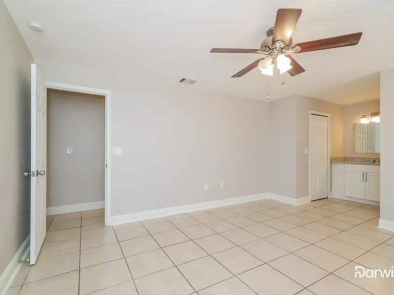 626 McKinley Ct — Photo 13