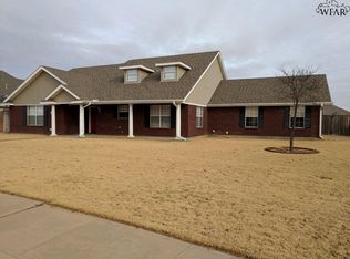 1109 Prestige Dr, Burkburnett, TX 76354