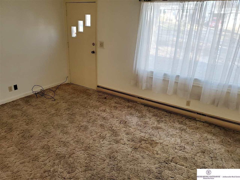 1st image of 4409 Vernon Ave