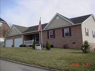 104 Kitts Ln, South Pt, OH 45680