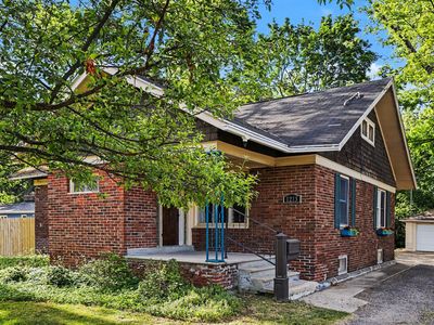 1213 Whites Rd, Kalamazoo, MI, 49008