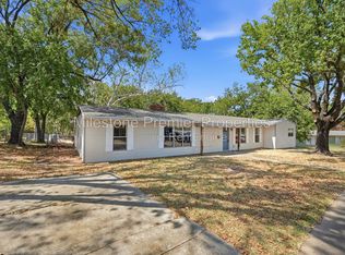 13 Macarthur Dr, Denison, TX 75020