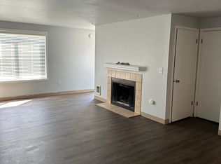 328 S 327th Ln, Federal Way, WA 98003
