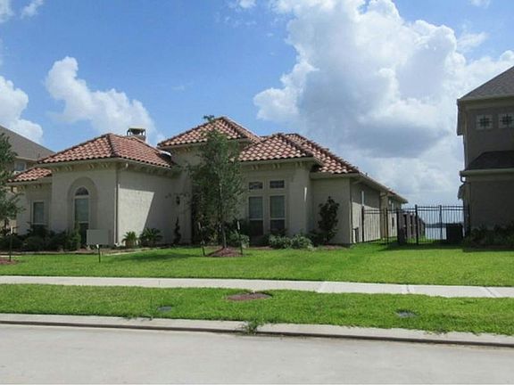 3rd image of 13311 Arbor Villa Ln