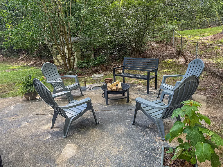 Rosemary Dr — Photo 36