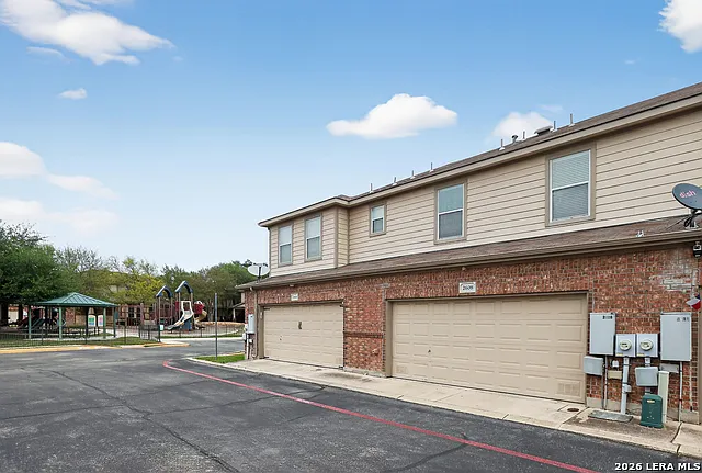 2608 Grayson Way — Photo 28