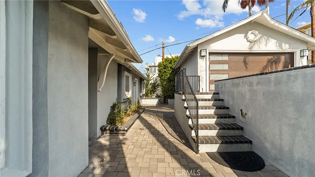 3 bed, 1757 sqft, $4,495 — Photo 4