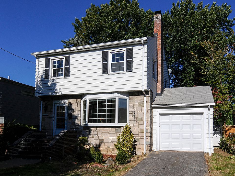 1st image of 137 Oakdene Ave