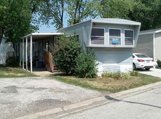 312 Hickory Ln, Justice, IL 60458