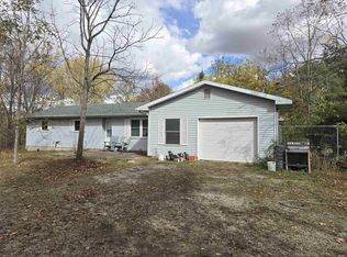 869 S Willman Rd, Hartford City, IN 47348
