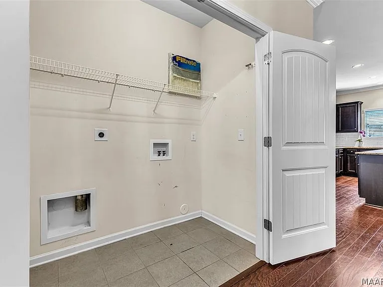 9348 Turnberry Park Dr — Photo 15