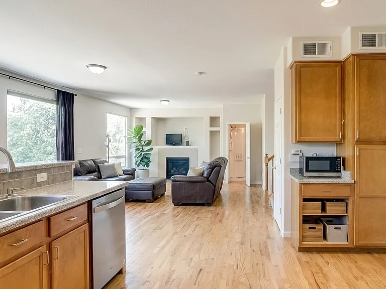 1395 E 100th Ln — Photo 66
