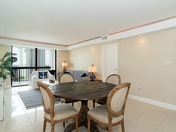2nd image of 2333 Brickell Ave APT 1710