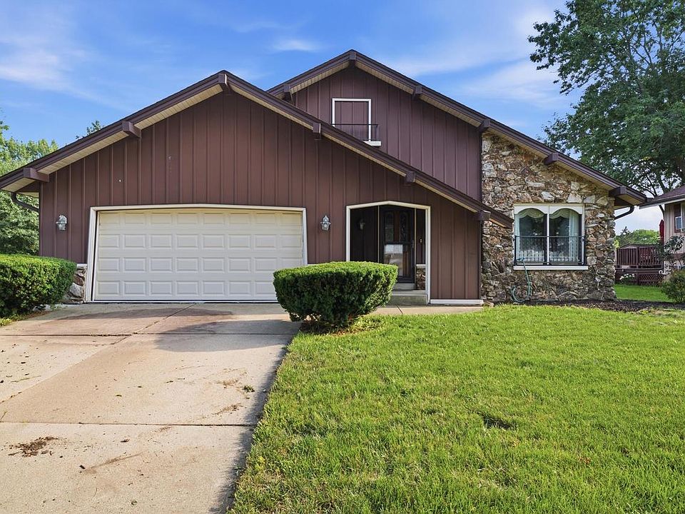 1st image of 325 E Parkway Estates DRIVE
