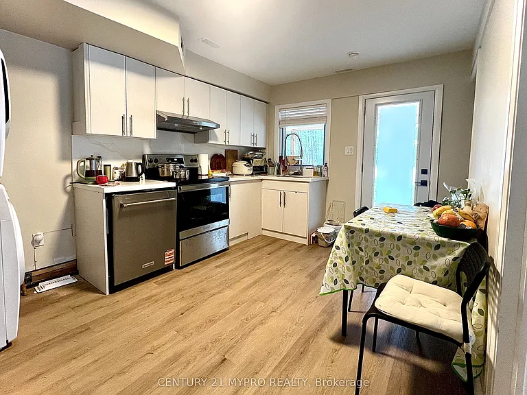 2525 Vivian Rd #1 — Photo 2