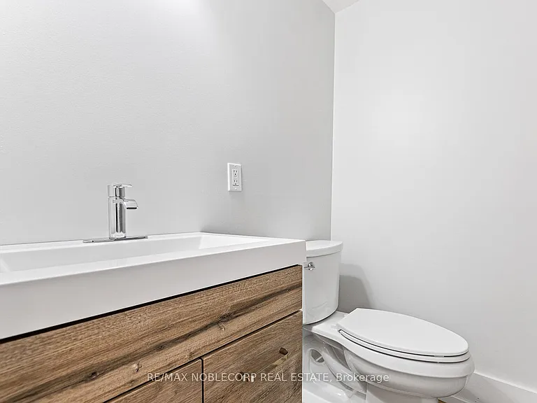 108 Enderby Rd #2 — Photo 6