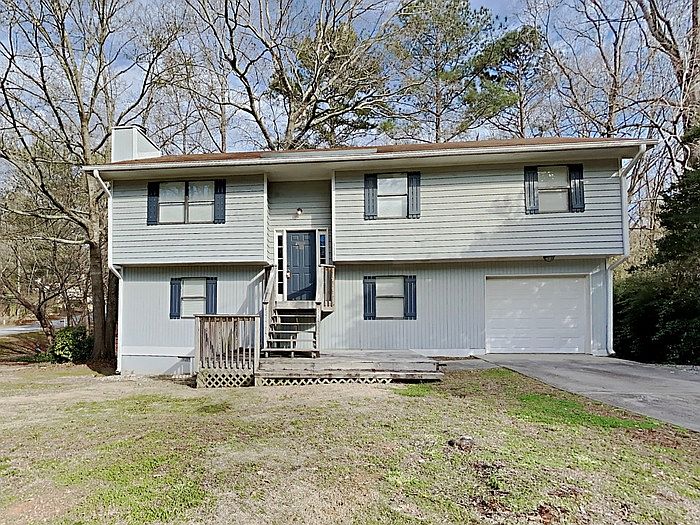 1st image of 3231 Summer Wood Cir