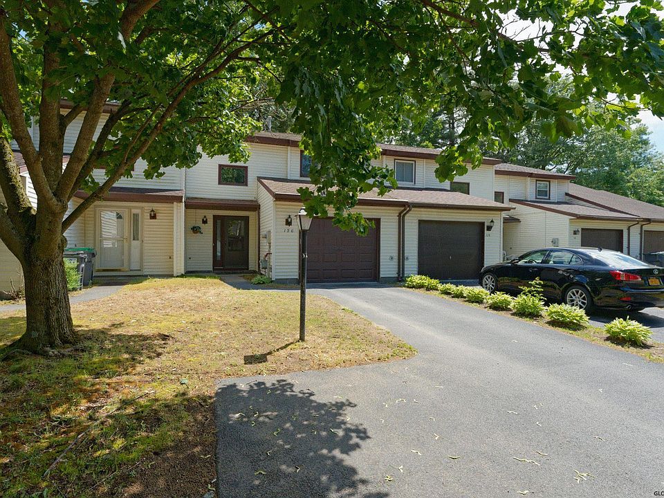 1st image of 126 Tallow Wood Dr #126